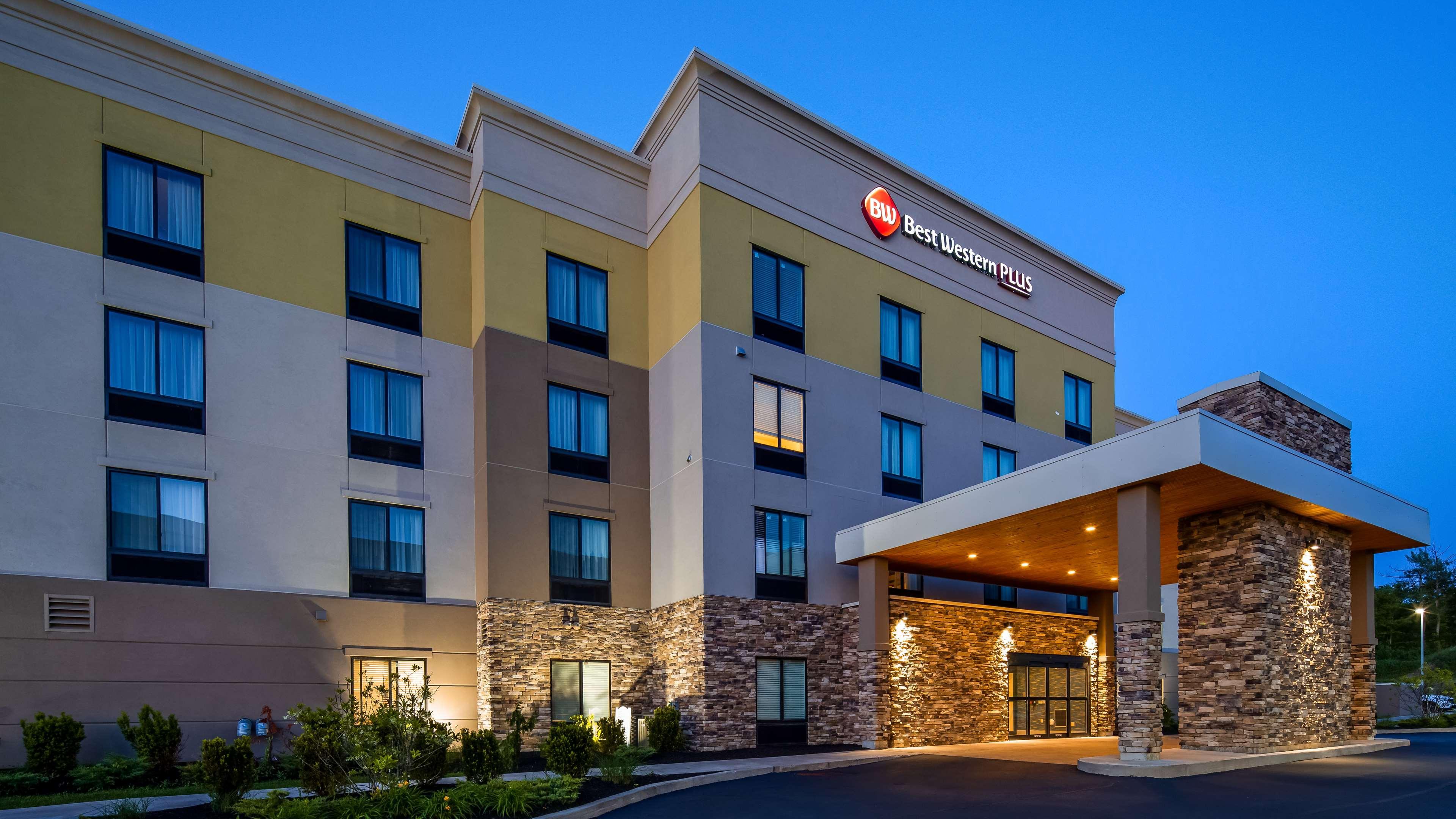 Best Western Plus Midwest Inn Omaha Exteriör bild