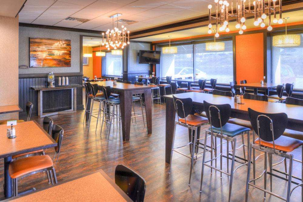 Best Western Plus Midwest Inn Omaha Exteriör bild